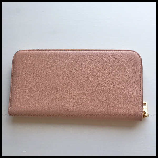 2017新作 MIU MIU ミュウミュウスーパーコピー リボンの長財布 オーキッド+ホワイト5ML506 2E8R F0JU8